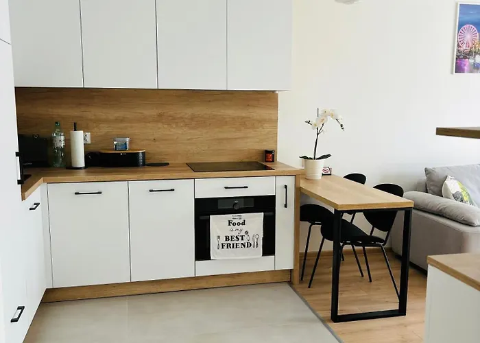 Na Pogodnie 500 Metrow Od Szpitala Na Unii Lubelskiej Bezplatny Parking Apartment